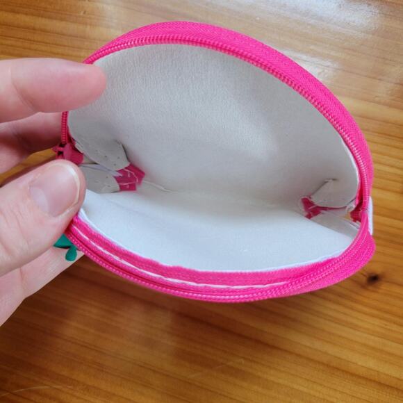 Pink Strawberry-Themed Coin Purse – 2000s Style Pouches with Keychain Zipper - Picture 2 of 5